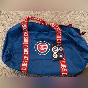 Chicago Cubs X Jim Beam Duffle Bag and set of pins